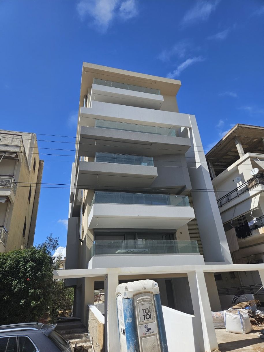 Γλυφάδα πολουκατοικίες! Όμορφοι γίγαντες σε μικρά οικόπεδα